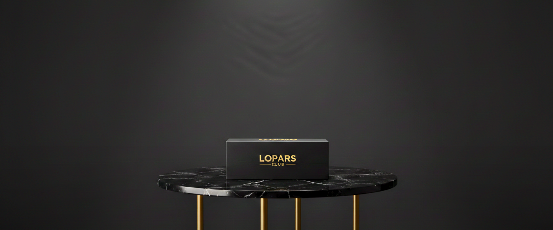 Lopars Club üyelik sahnesi, premium koku dünyasına özel ayrıcalıklar ve üyeye özel avantajlar
